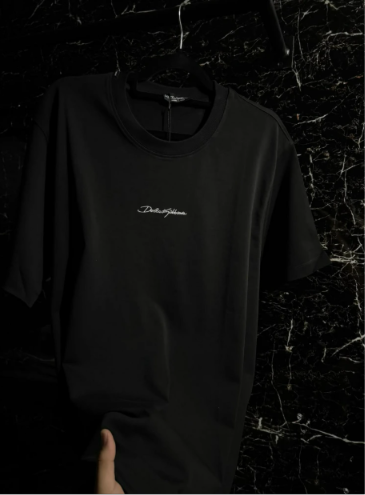 PLAYERA "MONCLER BORDADO"