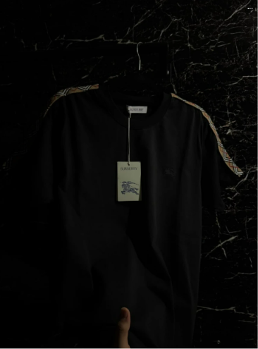 PLAYERA "BURBERRY"