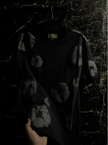 PLAYERA "DENIM TEARS BLACK"
